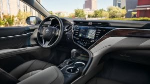 2018 Toyota Camry Hybrid Review