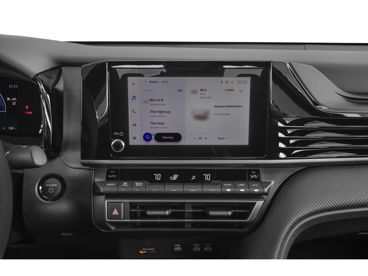 2027 Toyota Camry SE FWD