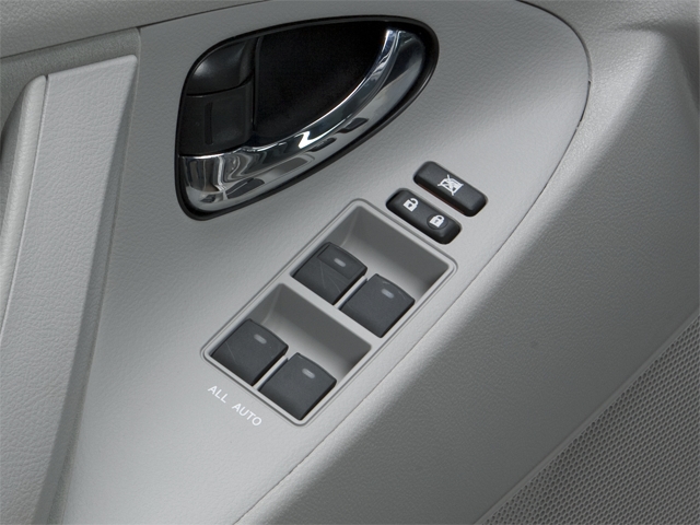 2011 Toyota Camry LE FWD