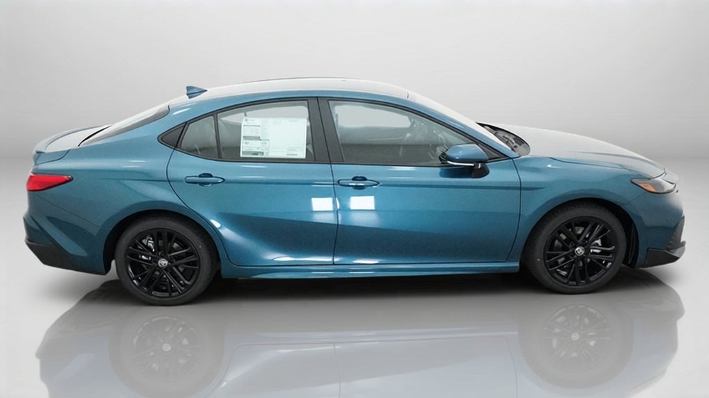 2026 Toyota Camry SE Front-Wheel Drive