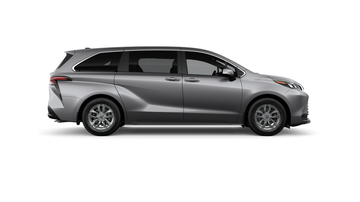 2026 Toyota Sienna LE Front-Wheel Drive