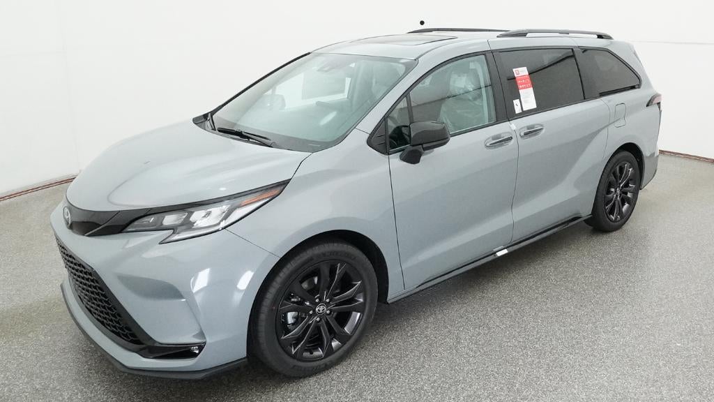 2026 Toyota Sienna XSE 7-Passenger Hybrid FWD's photo