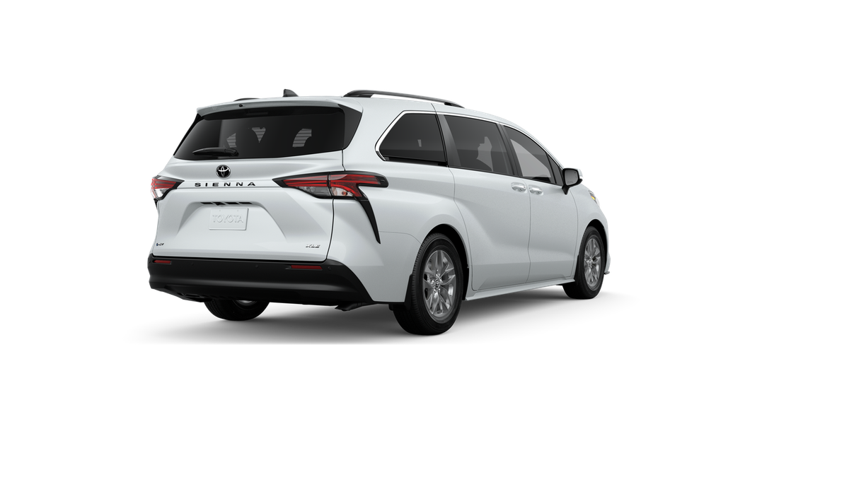 2026 Toyota Sienna XLE Front-Wheel Drive