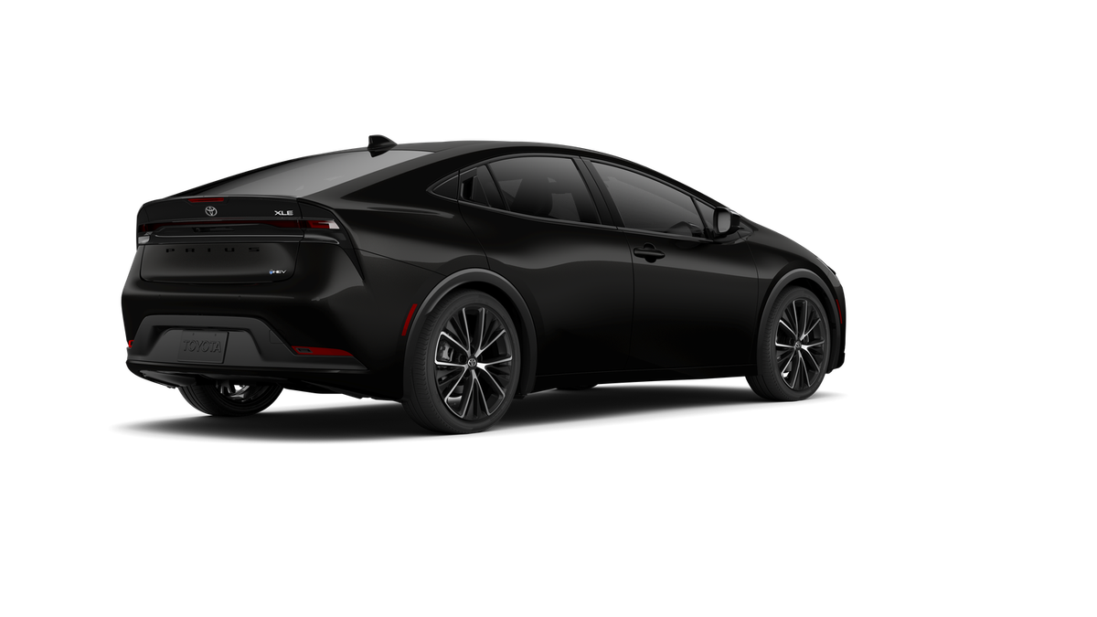 2027 Toyota Prius XLE Front-Wheel Drive