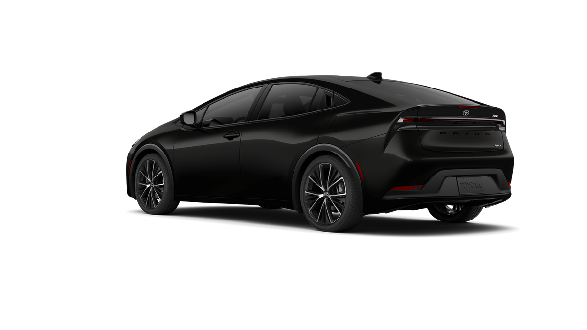 2027 Toyota Prius XLE Front-Wheel Drive