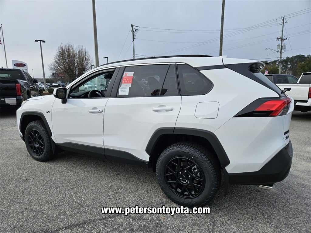 2025 Toyota RAV4 XLE
