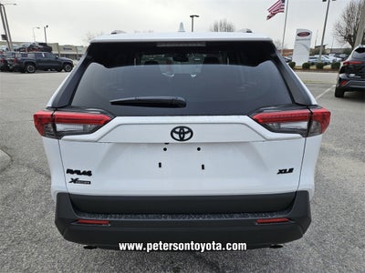 2025 Toyota RAV4 XLE