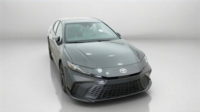 2026 Toyota Camry SE FWD