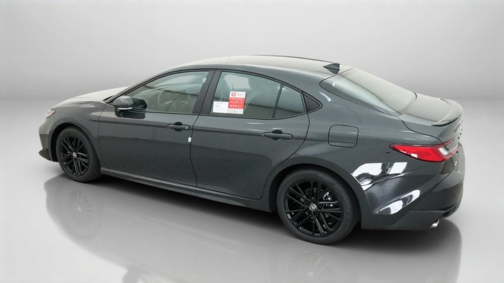 2026 Toyota Camry SE FWD