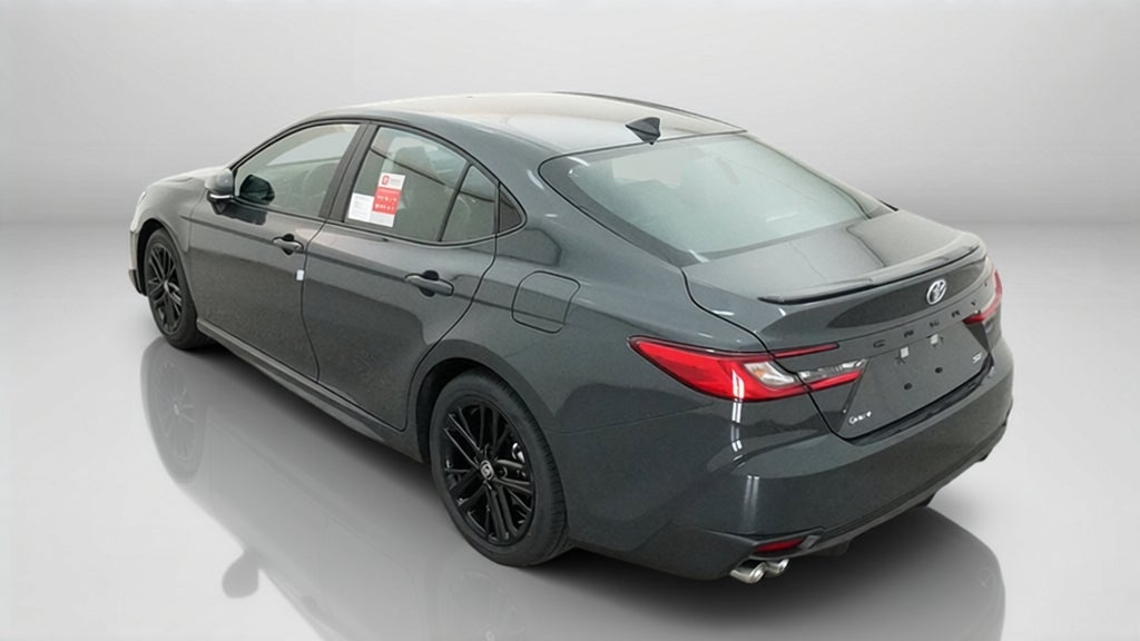 2026 Toyota Camry SE FWD
