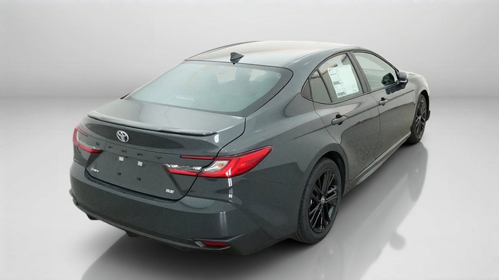 2026 Toyota Camry SE FWD