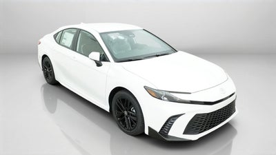 2026 Toyota Camry SE FWD