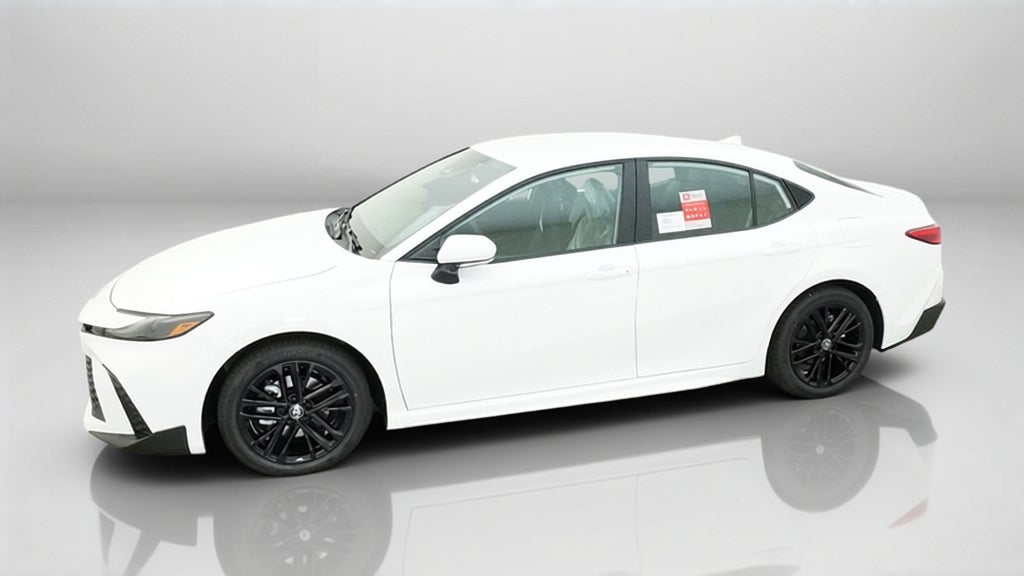 2026 Toyota Camry SE FWD