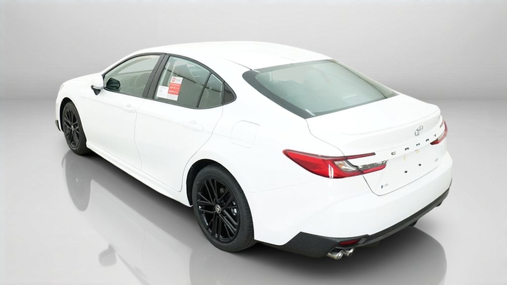 2026 Toyota Camry SE FWD