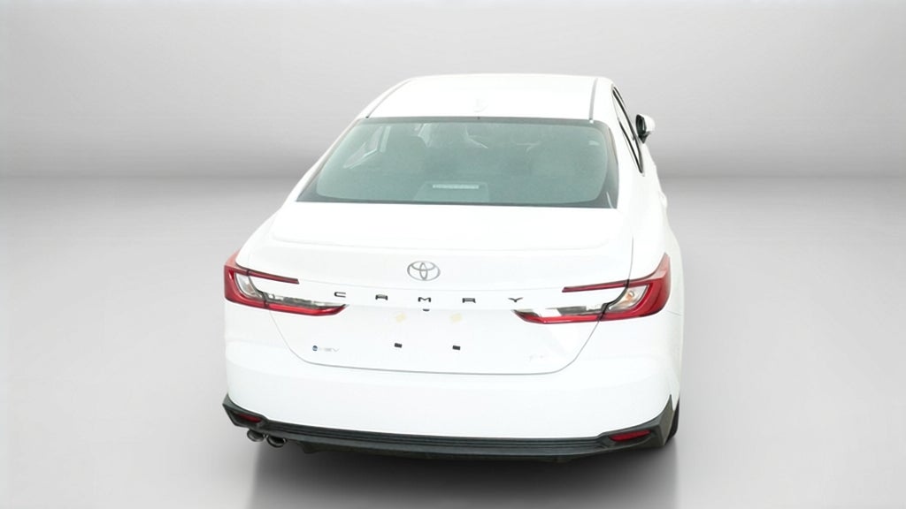 2026 Toyota Camry SE FWD