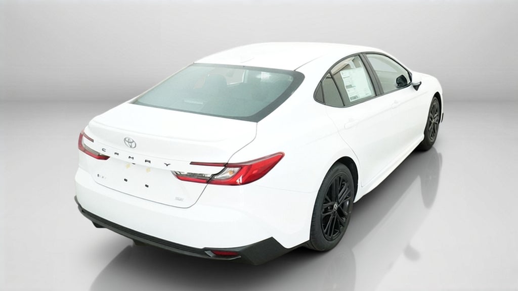 2026 Toyota Camry SE FWD