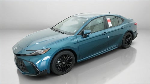 2026 Toyota Camry SE FWD