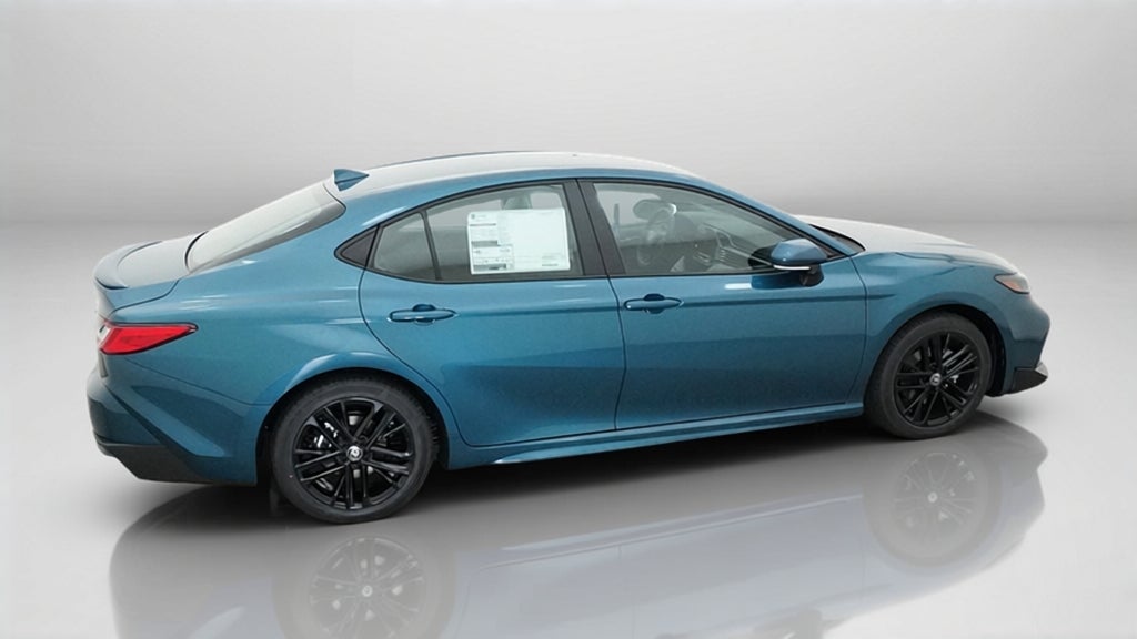 2026 Toyota Camry SE FWD