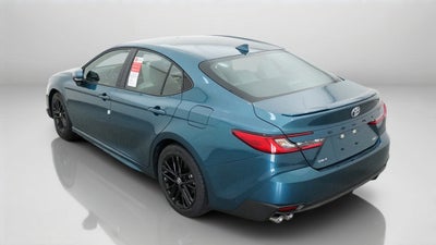 2026 Toyota Camry SE FWD