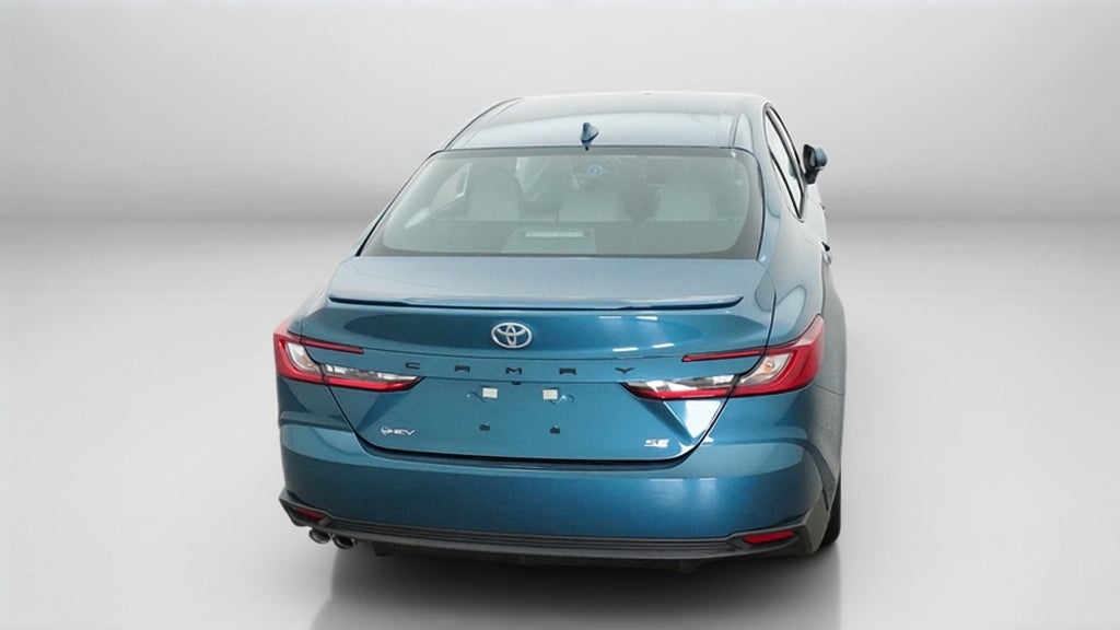 2026 Toyota Camry SE FWD