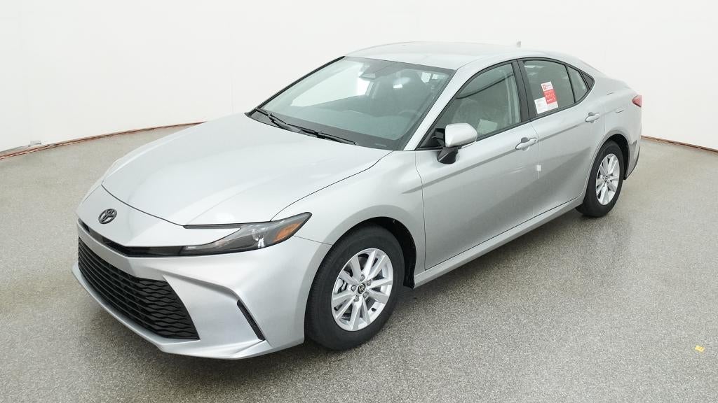 2026 Toyota Camry LE FWD