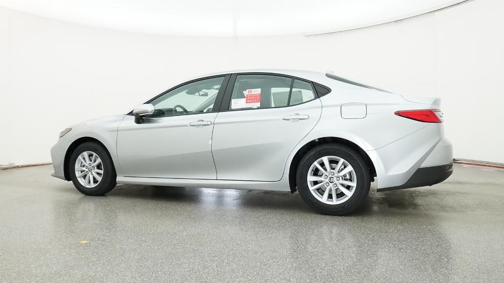 2026 Toyota Camry LE FWD