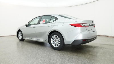 2026 Toyota Camry LE FWD