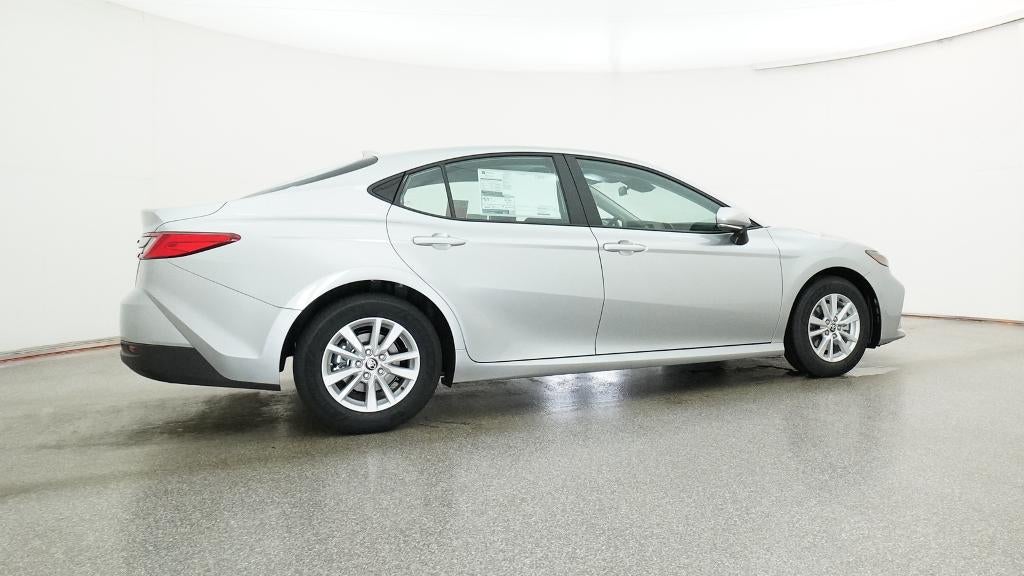 2026 Toyota Camry LE FWD