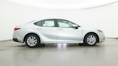 2026 Toyota Camry LE FWD