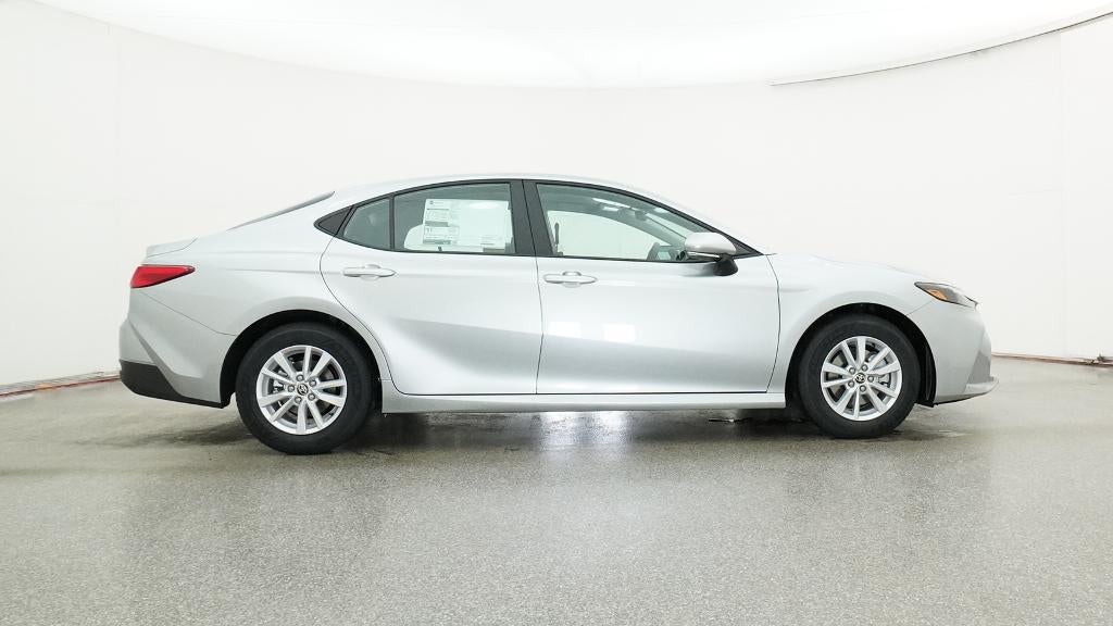 2026 Toyota Camry LE FWD