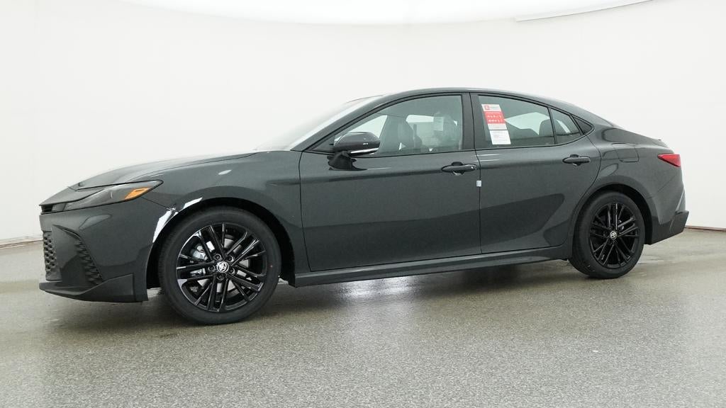 2026 Toyota Camry SE FWD