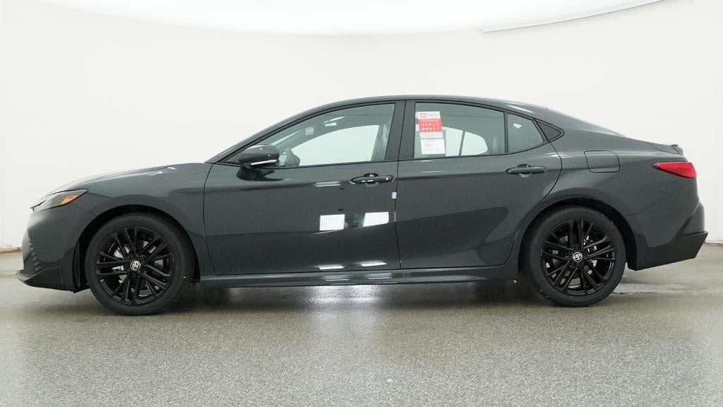 2026 Toyota Camry SE FWD