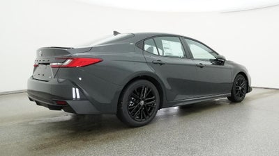 2026 Toyota Camry SE FWD