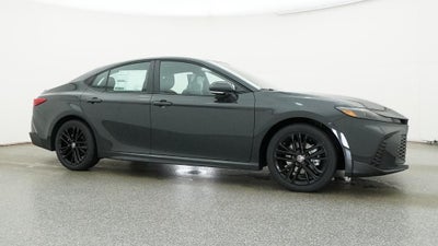 2026 Toyota Camry SE FWD