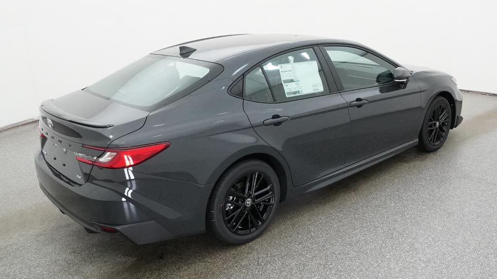 2026 Toyota Camry SE FWD