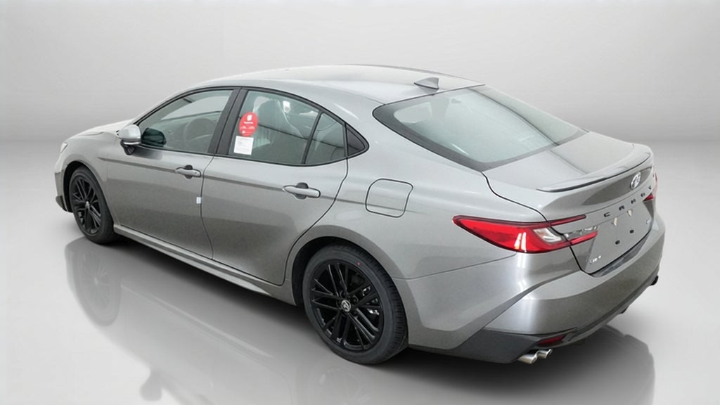 2027 Toyota Camry SE FWD