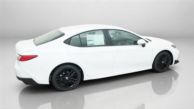 2026 Toyota Camry SE FWD