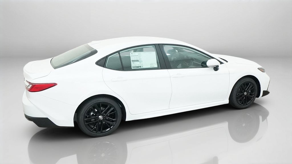 2026 Toyota Camry SE FWD