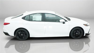 2026 Toyota Camry SE FWD