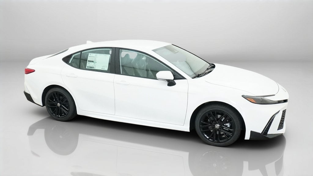 2026 Toyota Camry SE FWD