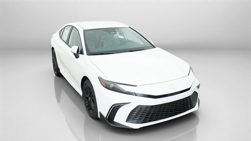 2026 Toyota Camry SE FWD