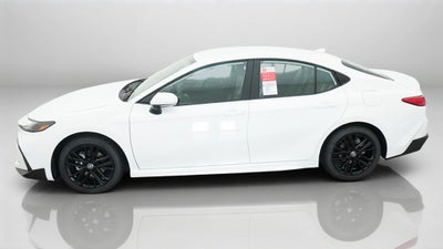 2026 Toyota Camry SE FWD