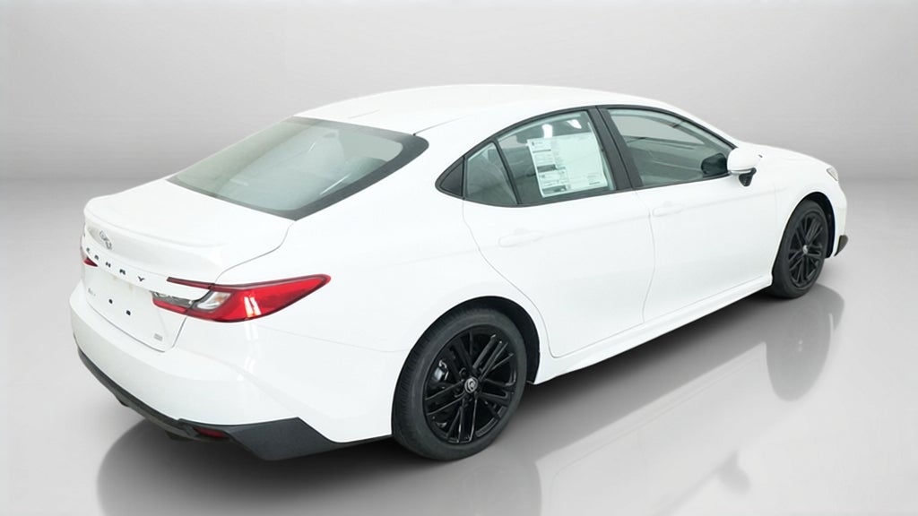 2026 Toyota Camry SE FWD