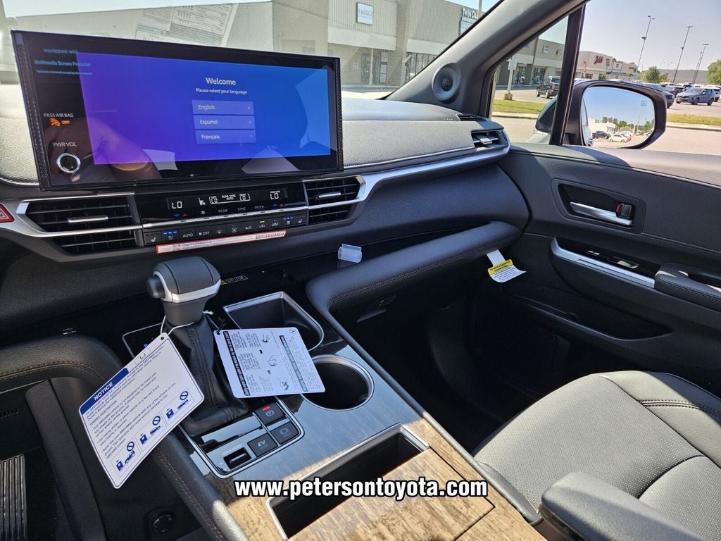 2026 Toyota Sienna Platinum 7 Passenger