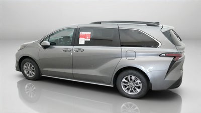 2026 Toyota Sienna LE FWD