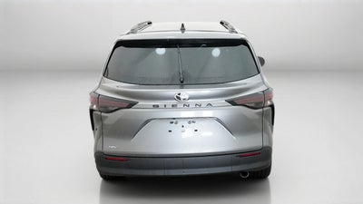 2026 Toyota Sienna LE FWD