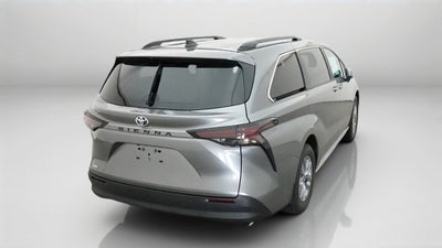 2026 Toyota Sienna LE FWD