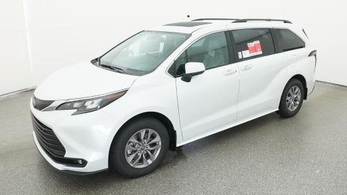 2026 Toyota Sienna XLE FWD