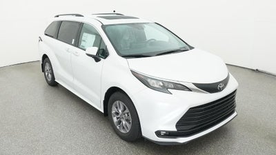 2026 Toyota Sienna XLE FWD