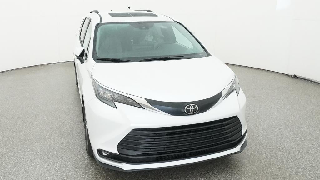 2026 Toyota Sienna XLE FWD